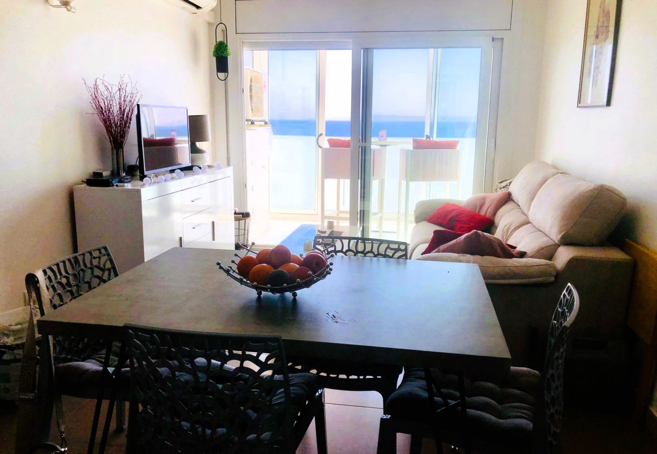 Apartment in Rosas / Roses - MEDA CHICA, APARTMENT SEA VIEW,  AND PARKING