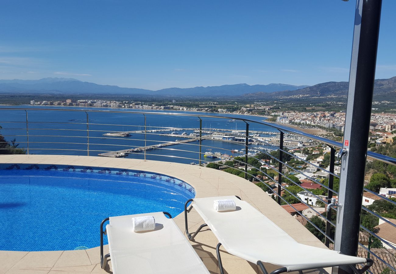 Villa en Rosas / Roses - LA CASUCA Preciosa casa 4 hab. con magnífica vista al mar y piscina privada