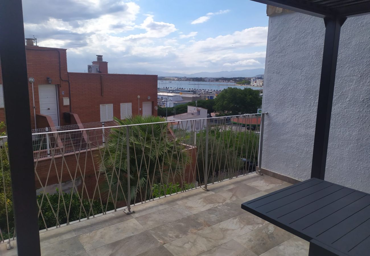 Apartamento en Rosas / Roses - MERCE RODOREDA,PISO 2HA VISTA PUERTO 2HA PARKING TERRASSA