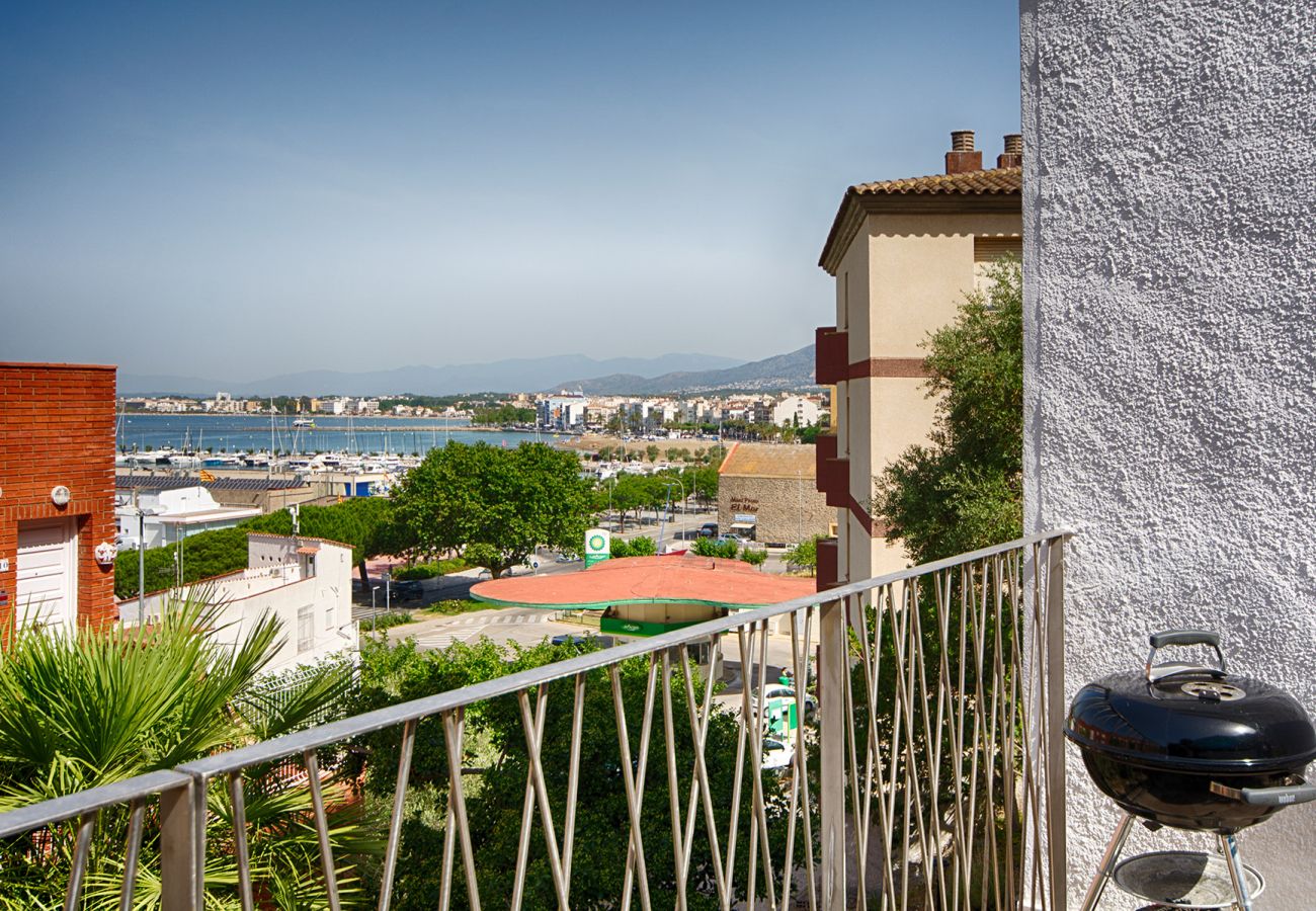 Appartement à Rosas / Roses - MERCE RODOREDA, APPART VUE PORT ROSAS 2CH PARKING  TERRASSE